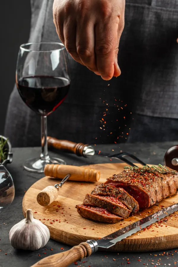 Надія Коваль - AdobeStock